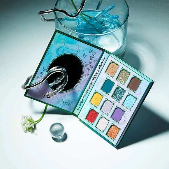 Oden’s eye x Annette Obrestad

Mighty Monster Palette- includes free scarf - Picture 3 of 5